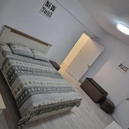 Flo Apartament Konstanca